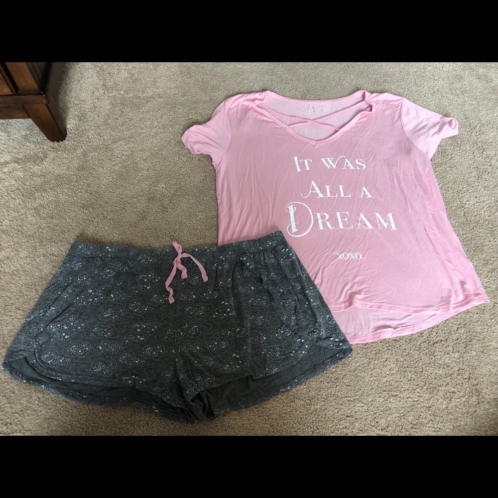 🎉 Sale!! 🛍.   XOXO Pajama Short Set